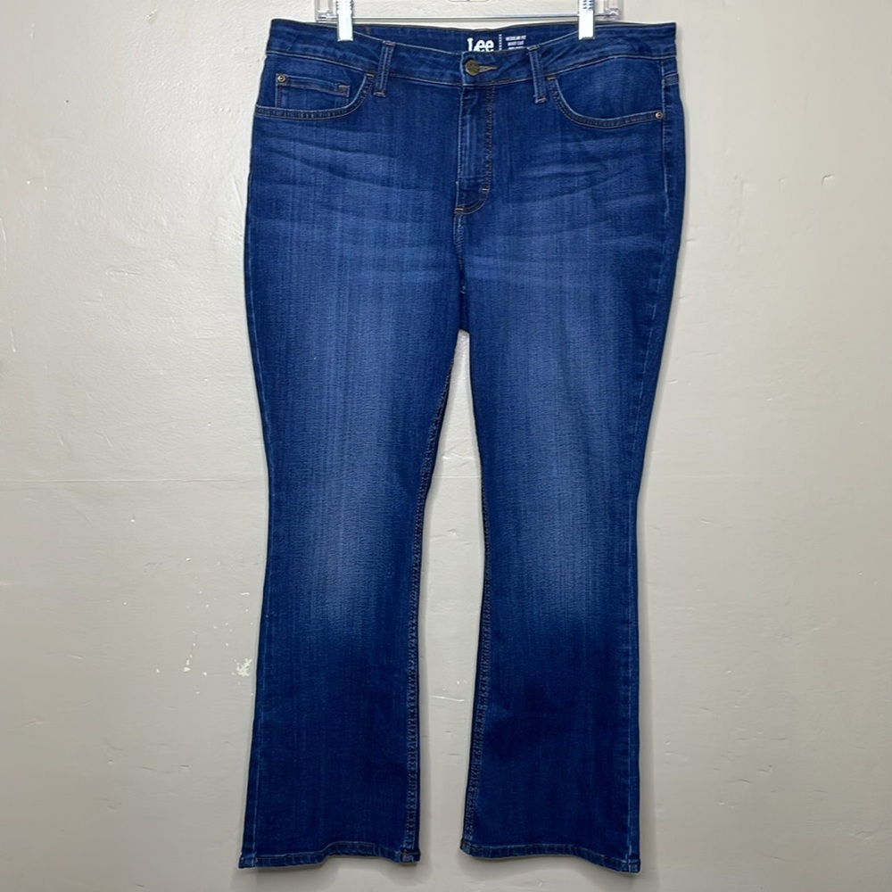 LEE Blue Jeans Regular Fit Boot Cut Mid Rise Stretchy 5 Pocket Style 16P